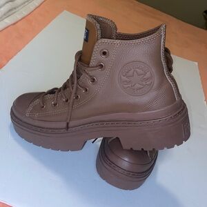 Women’s converse All-Star chunky high top leather boot.